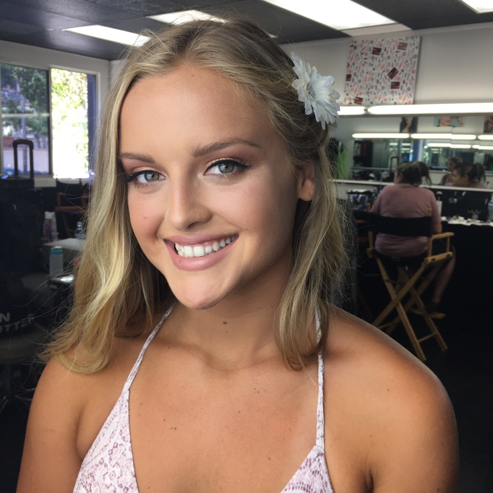 Meet your Posher, Elieah